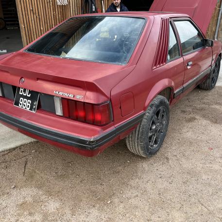 Ford mustang v8